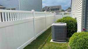 Trends in Vinyl Fence Design and Color Options